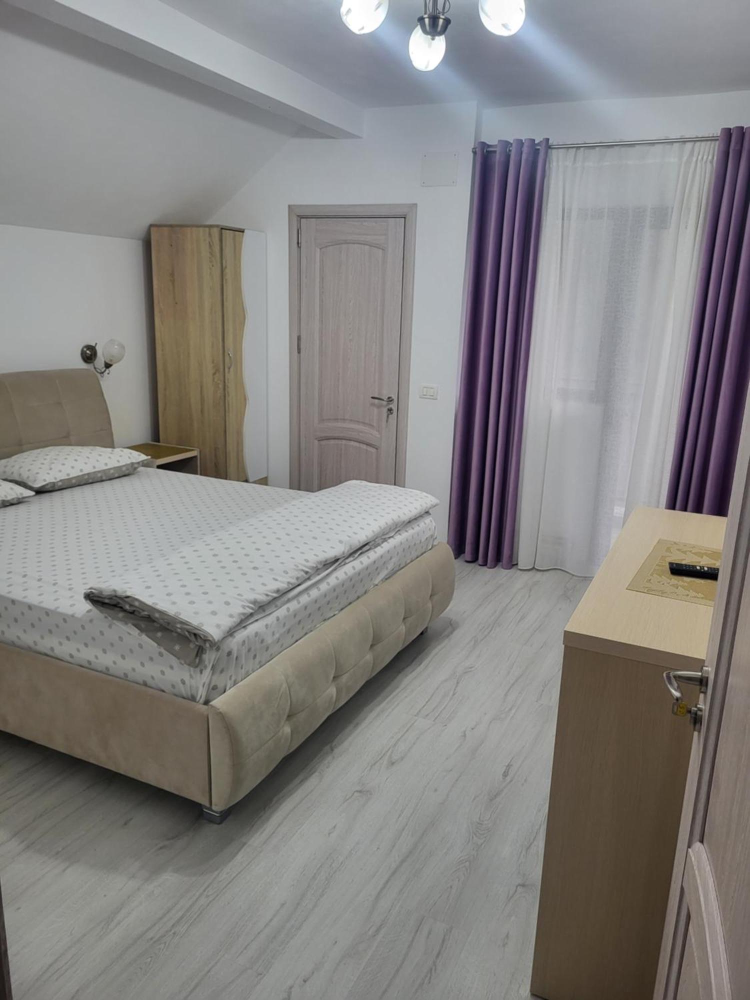 Vila Mae Star Curtea De Arges Exterior photo